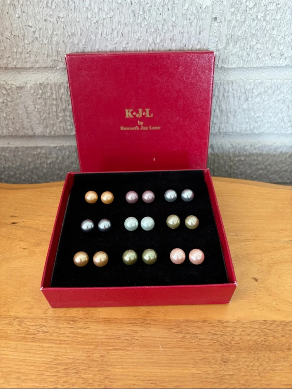 KJL Kenneth Jay Lane Vintage First Lady Simulated Pearl Earrings Set 10mm - Picture 1 of 6